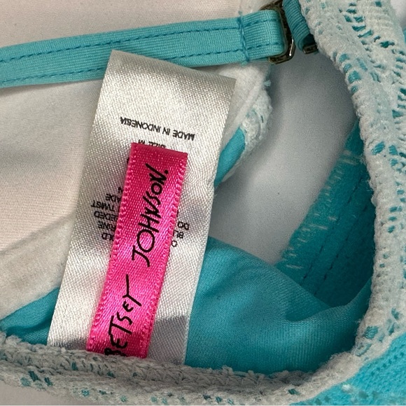 ๐Betsey Johnson Bikini Size Medium Turquoise and White Lace - Picture 12 of 13